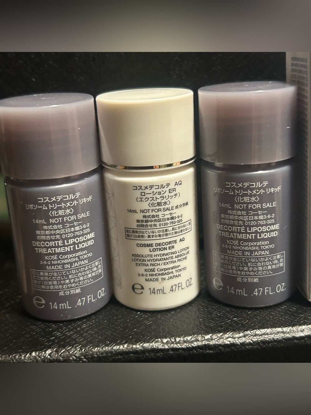 DECORTÉ AQ Absolute Brightening Emulsion + Liposome + Hydrating Lotion Set 9 Pc - Picture 7 of 10